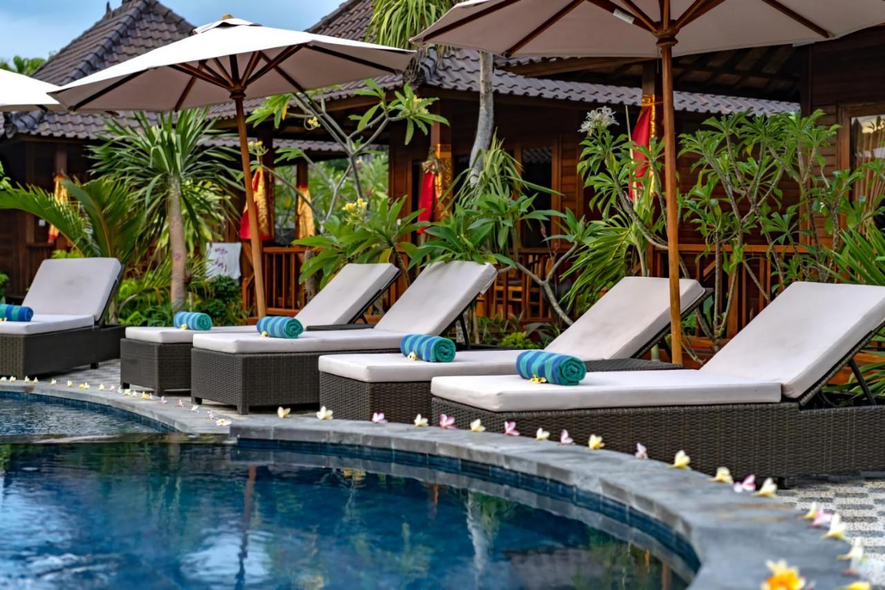 Karang Mas Lembongan Hotel Nusa Lembongan Exterior photo