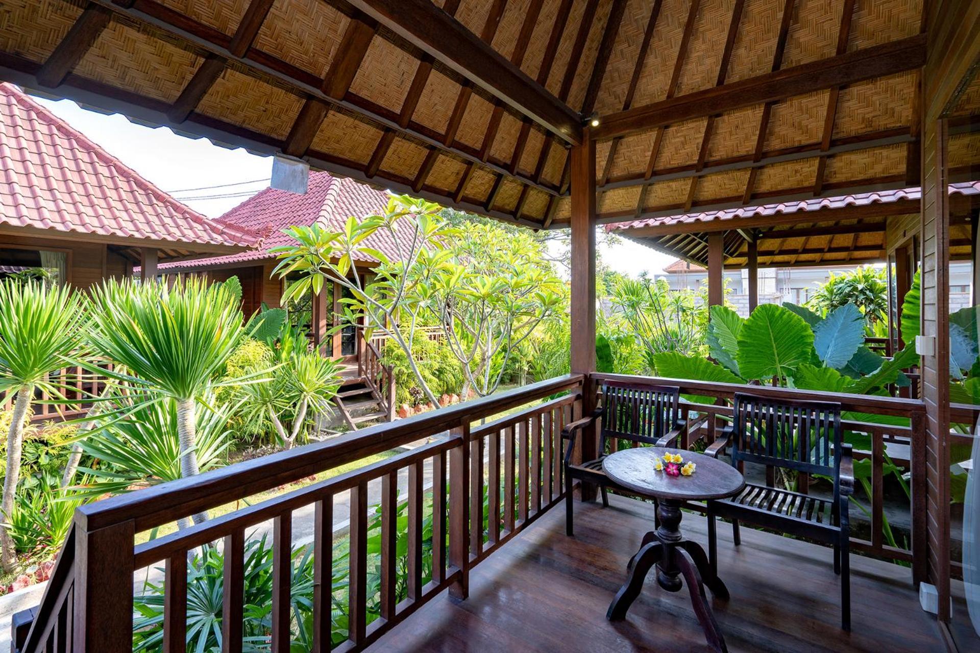 Karang Mas Lembongan Hotel Nusa Lembongan Exterior photo