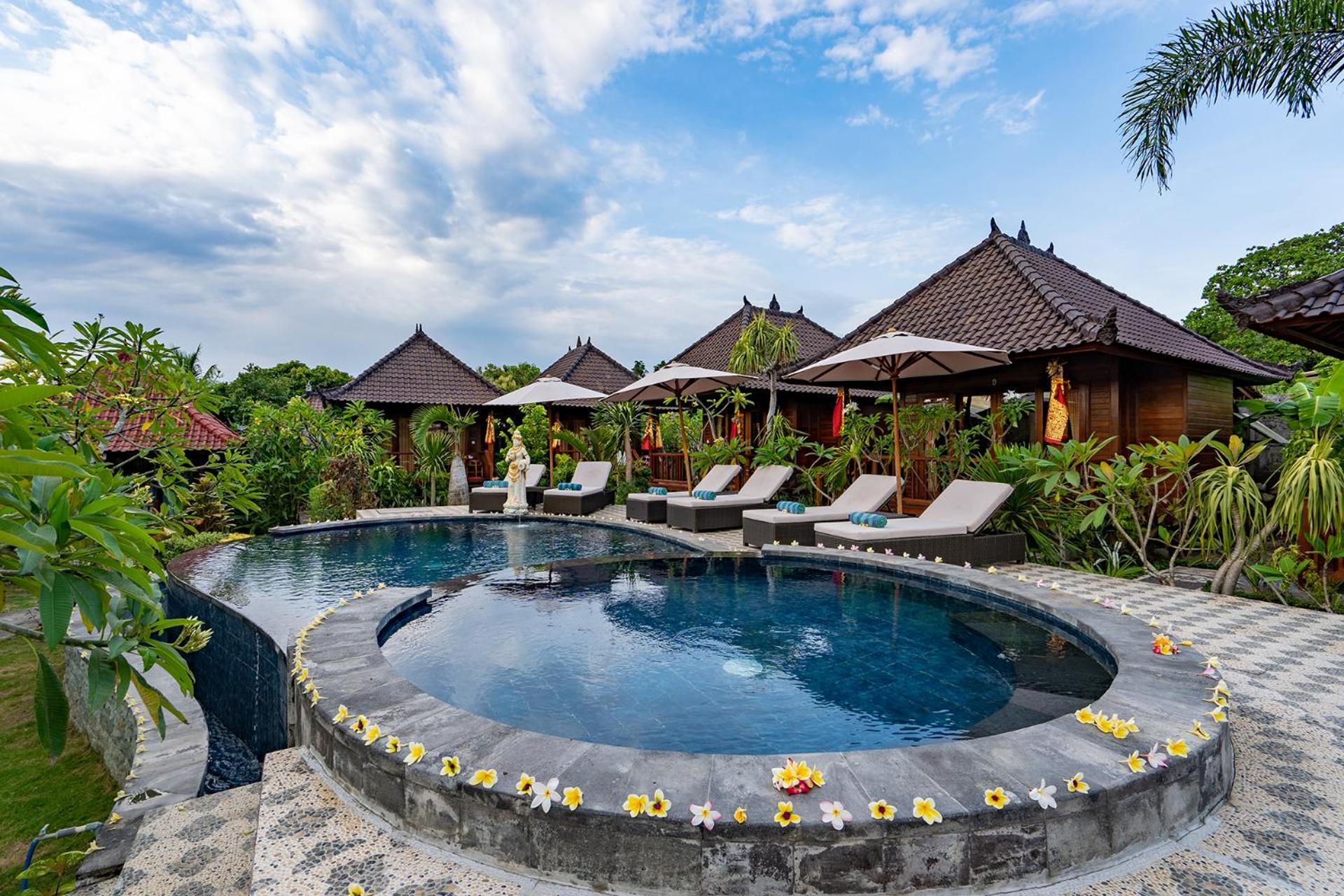 Karang Mas Lembongan Hotel Nusa Lembongan Exterior photo
