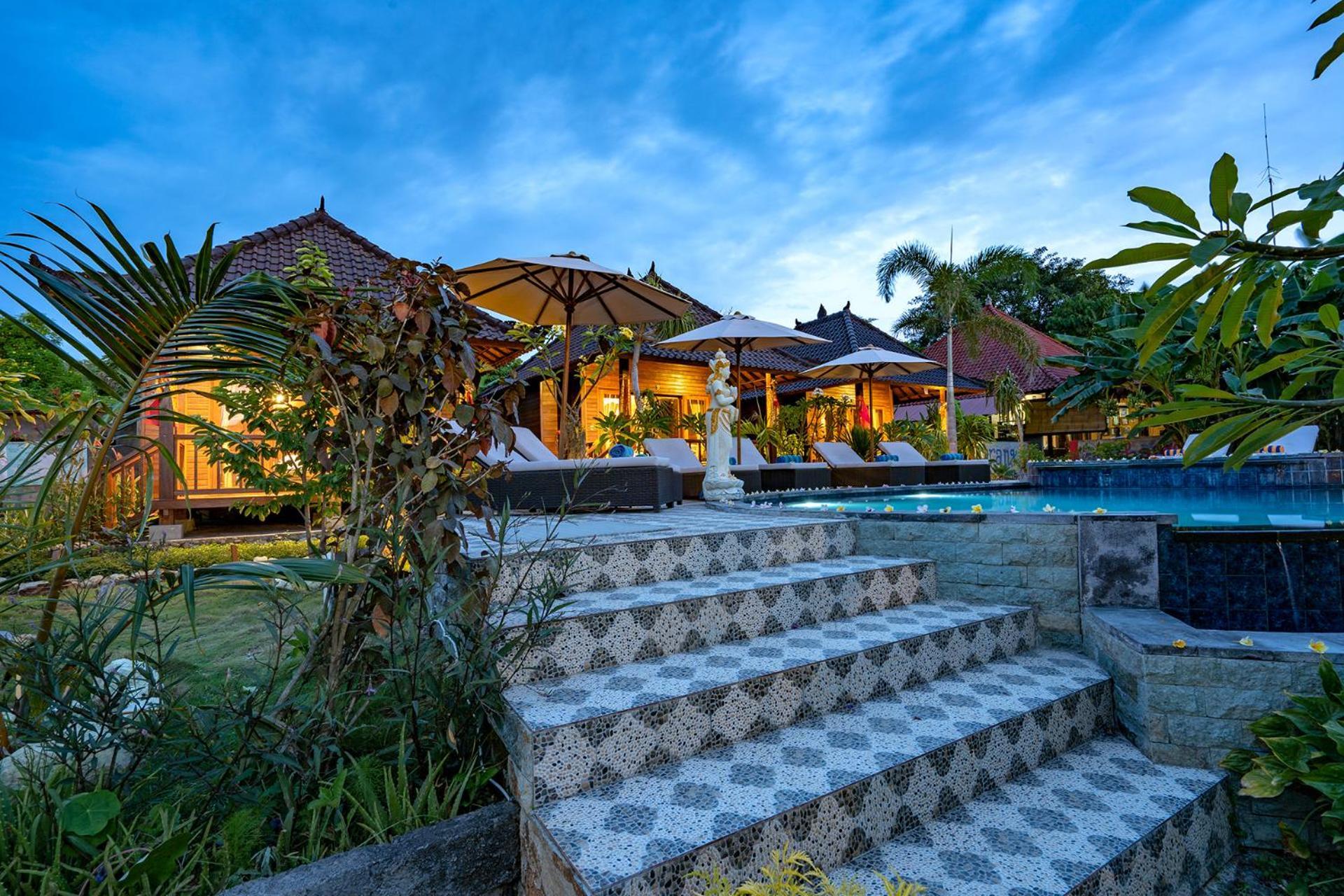 Karang Mas Lembongan Hotel Nusa Lembongan Exterior photo