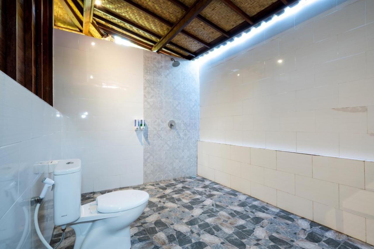 Karang Mas Lembongan Hotel Nusa Lembongan Exterior photo